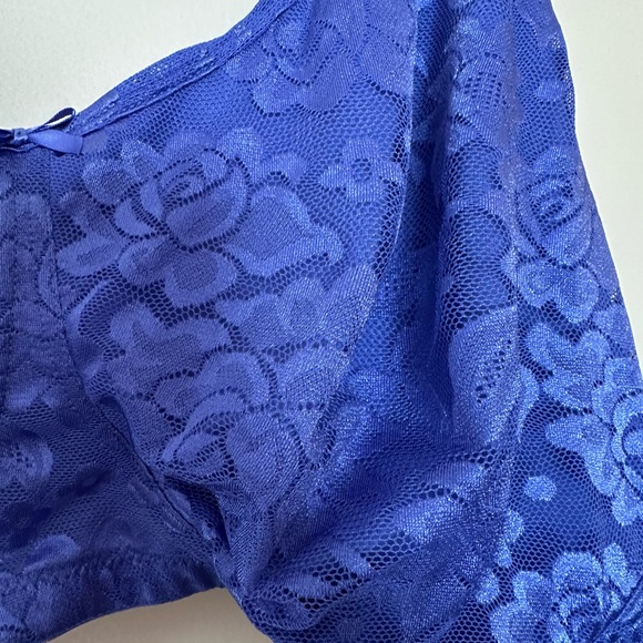 Lovely Lace Ladies Plus Size Bra - Picture 2 of 8